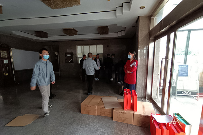 中秋送祝福，“爱礼”满青药